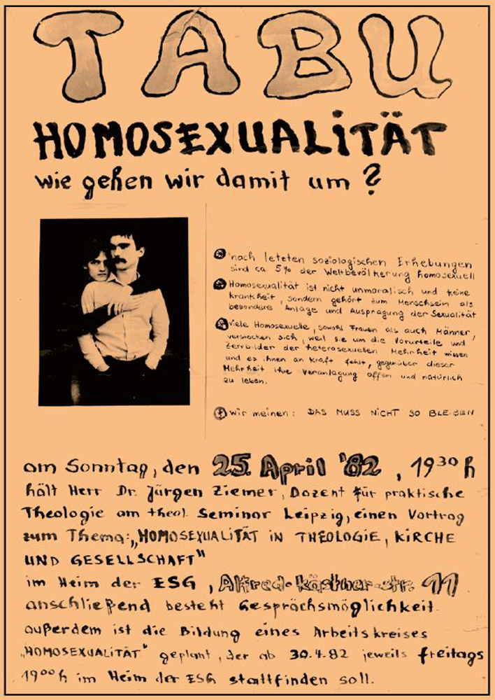 Handgeschriebenes Plakat von 1982 – Überschrift: Tabu Homosexualität, wie gehen wir damit um?